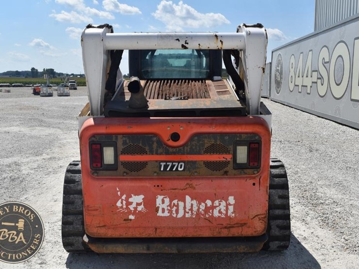 2016-bobcat-t770-image-4