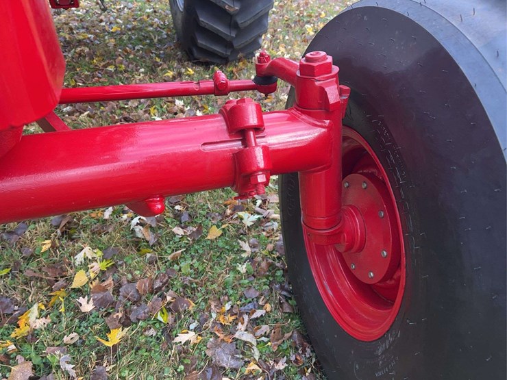 1970-1456-farmall-row-crop-golden-demonstrator-image-17