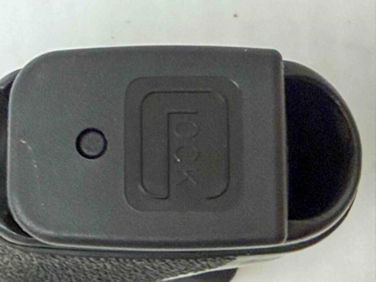 glock-model-21-45acp-pistol-image-8
