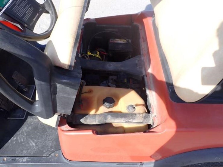 2011-club-car-precedent-4-passanger-gas-golf-cart-image-29