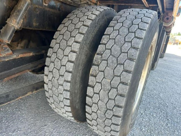 2001-kenworth-t800-image-123