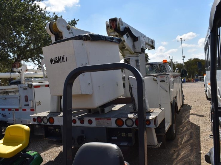 2019-ford-f550-image-14