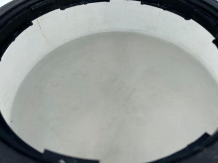water-1,100-gal-polyethylene-tank-image-9