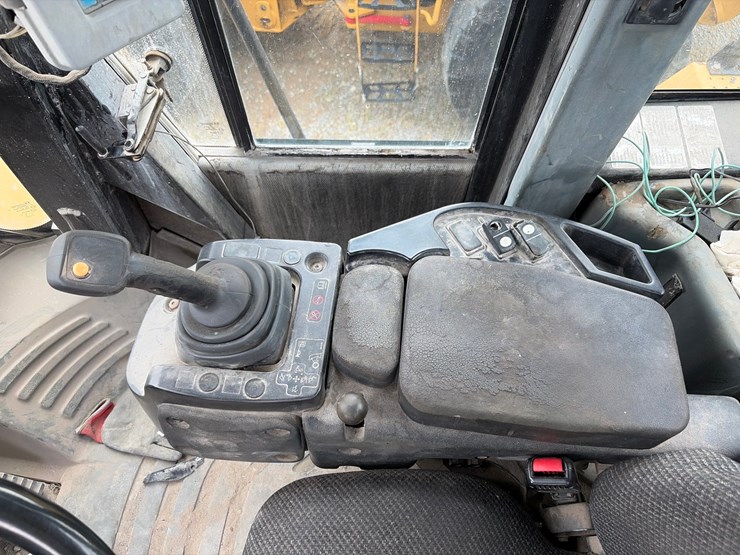 caterpillar-972h-image-15