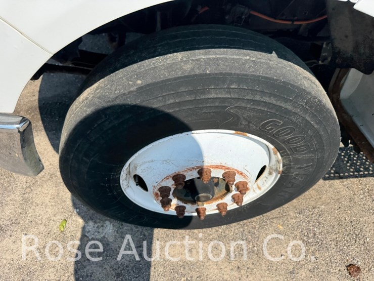 2004-ford-f750-image-10