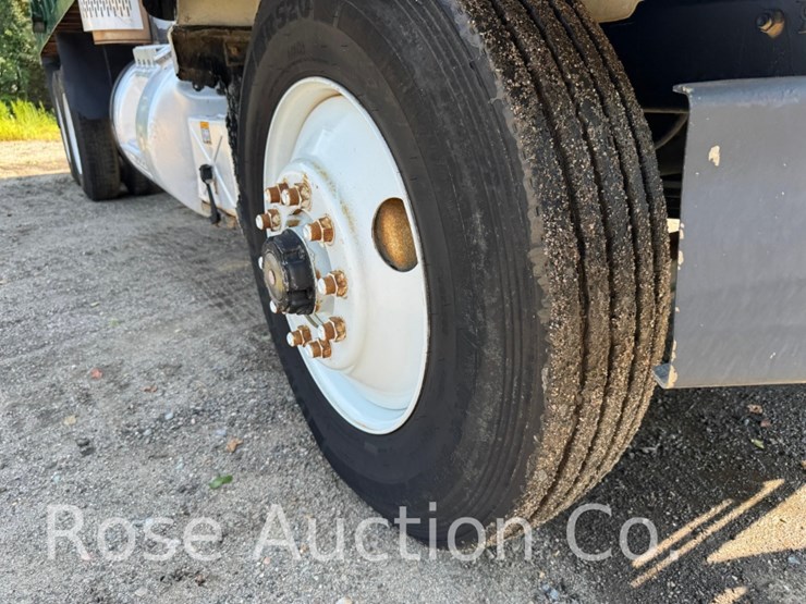 1993-mack-rd690s-image-12