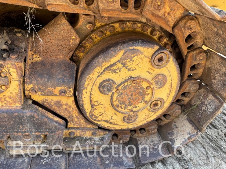 caterpillar-953-image-15