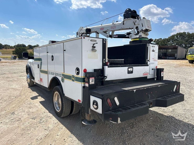 2023-ram-5500-4x4-summit-6620-6,000lb.-crane-mechanics-truck-image-3