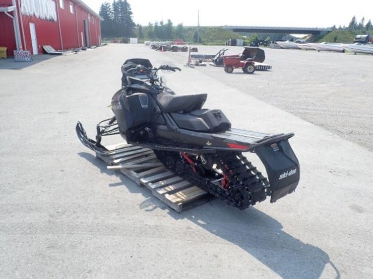 2021-ski-doo-renegade-x-850-snowmobile-2bpsumj6mv0-image-7