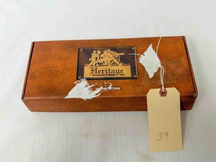 heritage-rough-rider-22/22mag-revolver-image-18