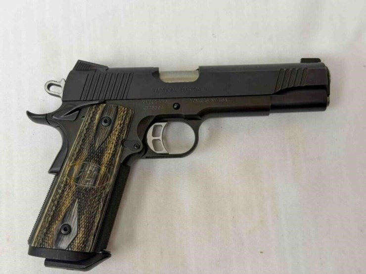 kimber-tactical-custom-ii-45acp-pistol-image-9