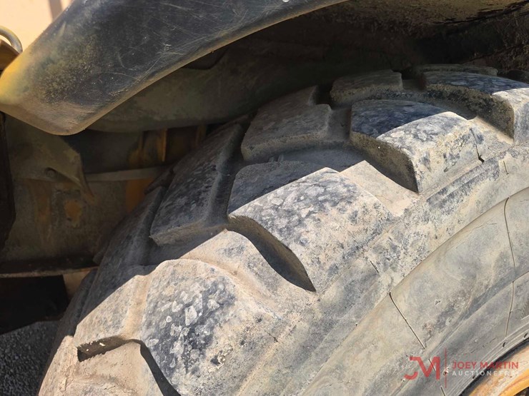 2005-deere-350d-image-9