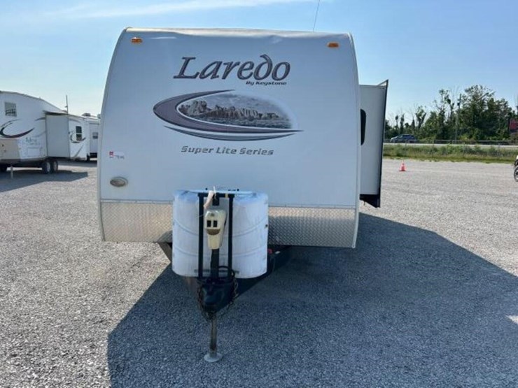 2010-keystone-laredo-28rbs-t/a-travel-trailer-4ydt-image-2