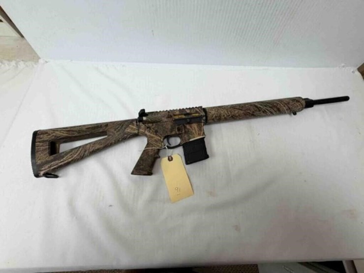 dpms-a15-.223-rifle-image-1