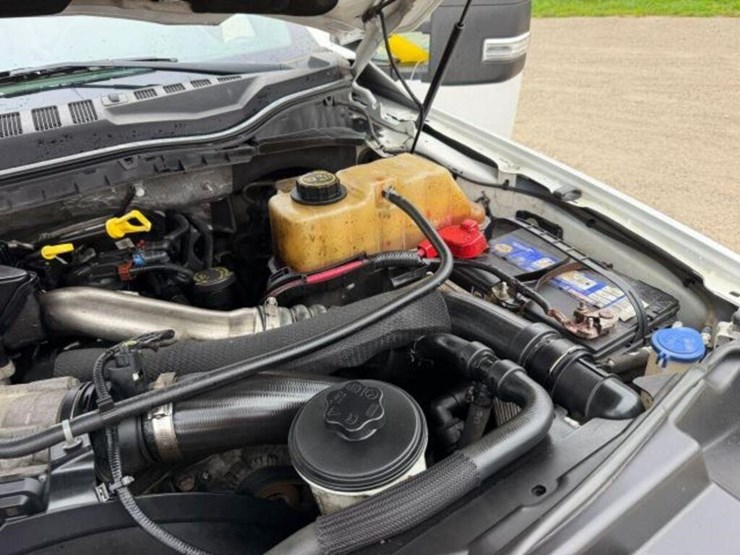 2017-ford-f550-xl-image-24