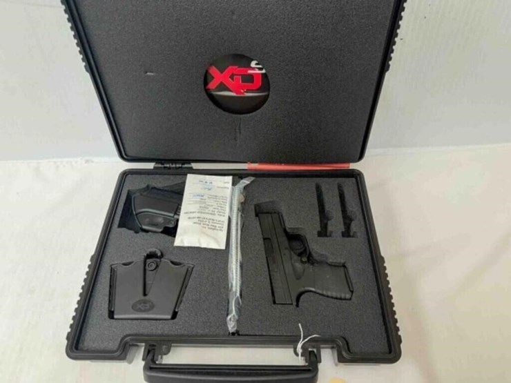 springfield-xds-45acp-pistol-image-1