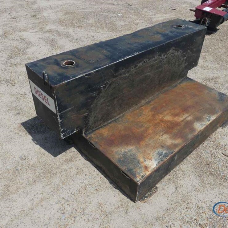100-GALLON FUEL TANK: NO PUMP