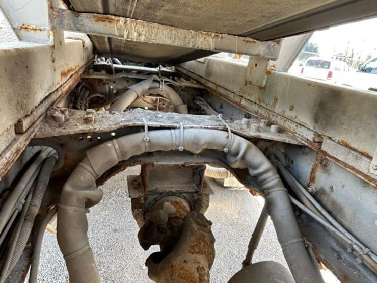 2005-mack-700-t/a-t/a-stone-slinger-truck-1m2ag11c-image-54