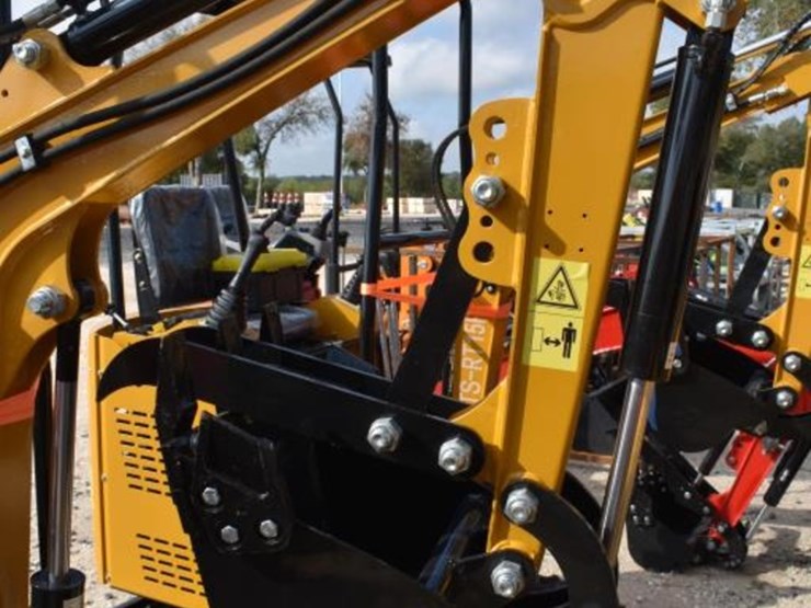ats-rt15r-mini-excavator-(serial-#-2604174763sh)-(k)-image-3