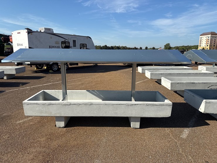 #9681-•-3-x-10-feed-trough-w/-top-image-1