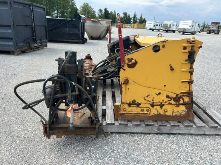 metal-pless-8-ft---13-ft-snow-pusher-agh0830-13le--image-2