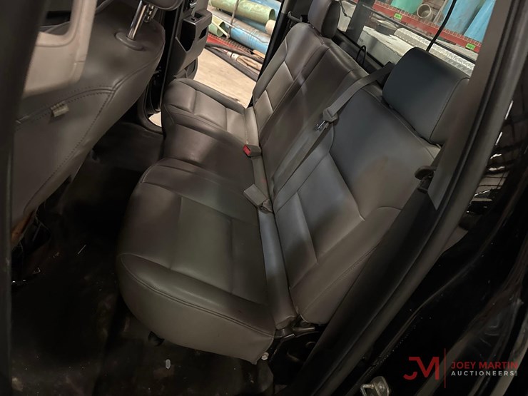 2015-chevrolet-silverado-2500-image-29