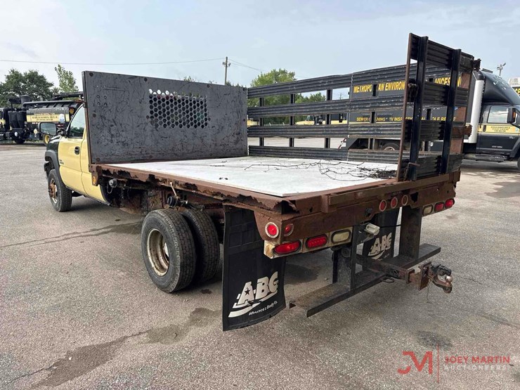 2006-chevrolet-3500-image-4