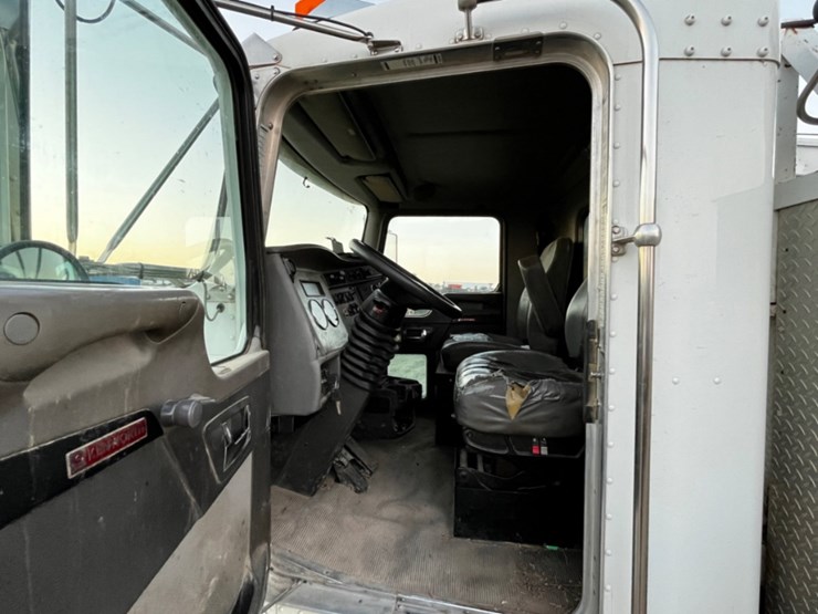2014-kenworth-t270-image-9