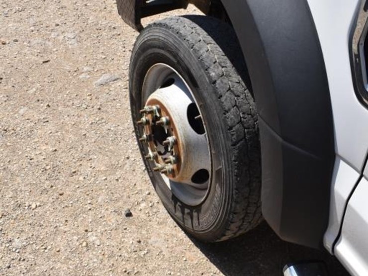 2018-ford-f550-image-24