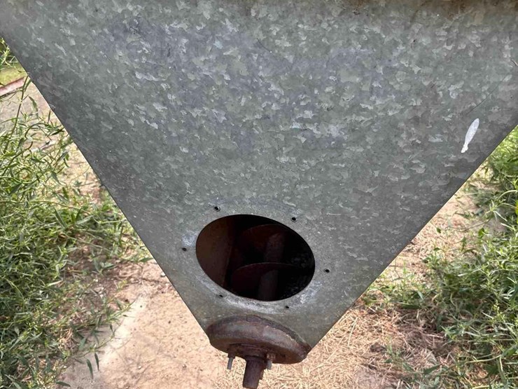 8-ton-bulk-bin/auger-image-18