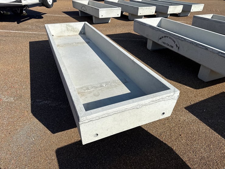 #9687-•-3-x-10-feed-trough-image-2