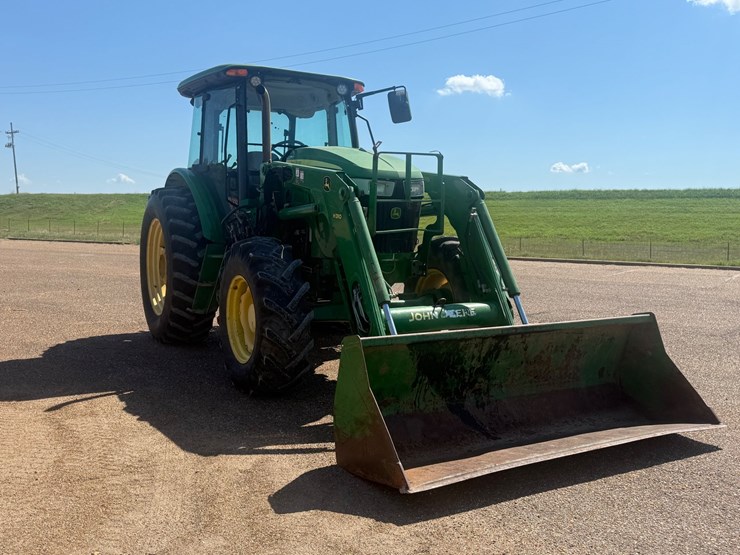 john-deere-6105d-image-5