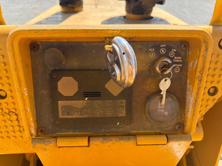 1987-deere-550g-image-21