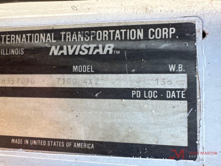 1992-international-7100-image-49