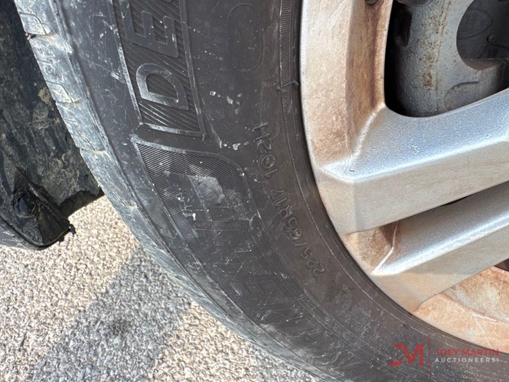 2015-chevrolet-equinox-image-9