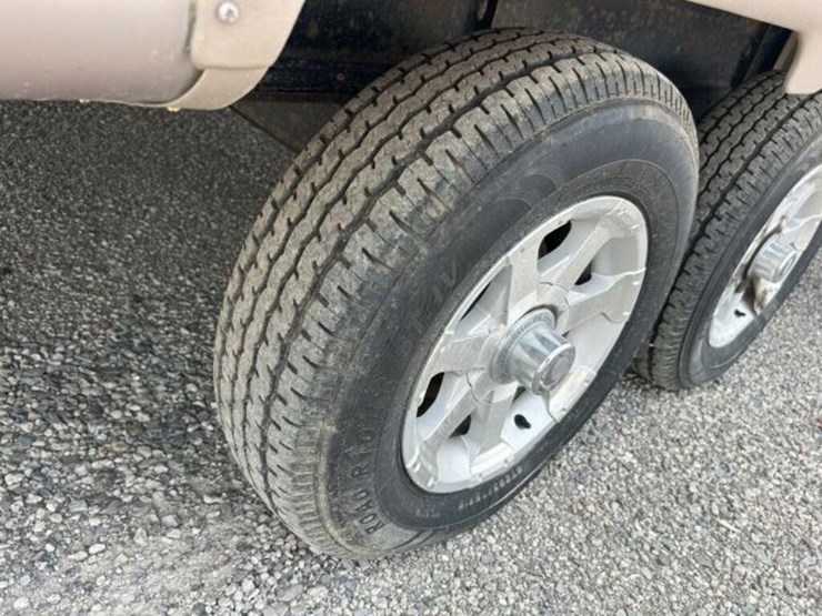 2006-forest-river-rockwood-8281ss-t/a-5th-wheel-4x-image-34