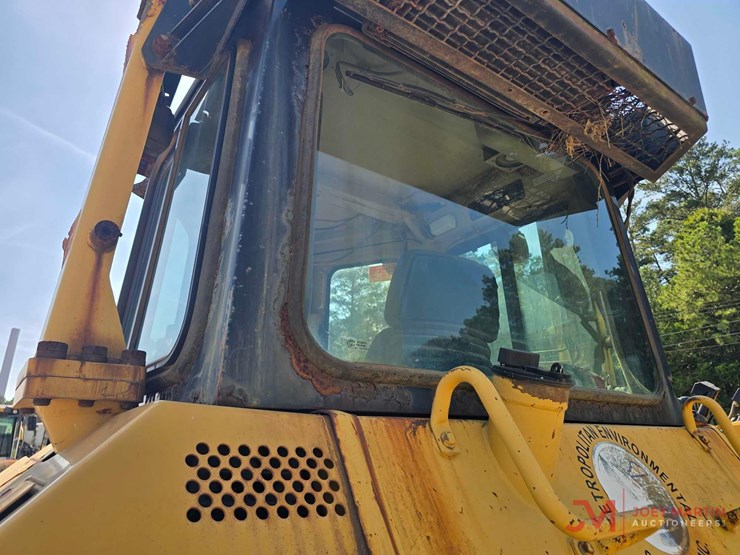2001-caterpillar-d6m-xl-image-14