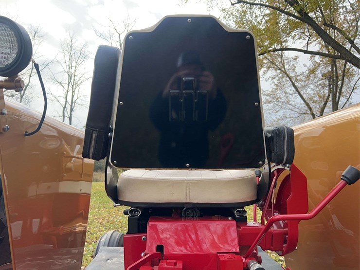 1970-1456-farmall-row-crop-golden-demonstrator-image-50