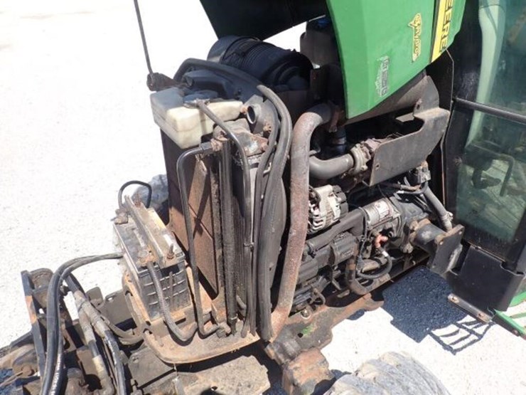 john-deere-3520-image-31