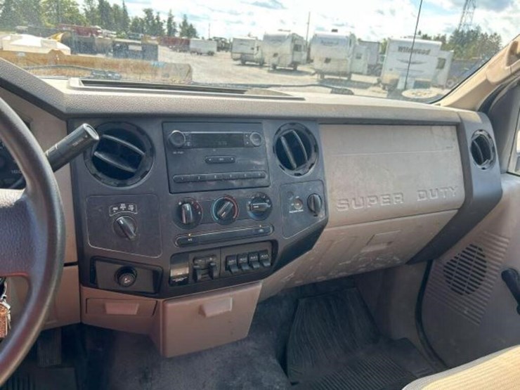2008-ford-f550-image-13