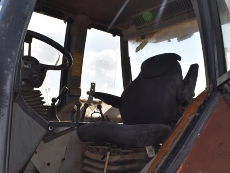 case-ih-5140-image-8