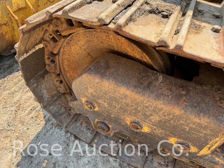 caterpillar-953-image-17