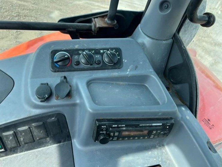 2018-kubota-m6-141-image-15