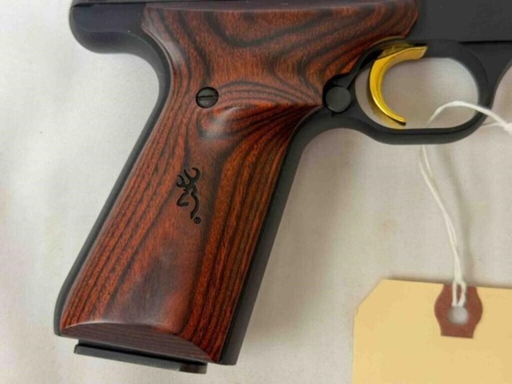 browning-buck-mark-22lr-pistol-image-6