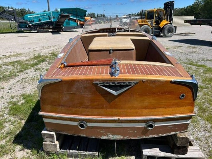 century-antique-wooden-18-ft-power-boat-image-6