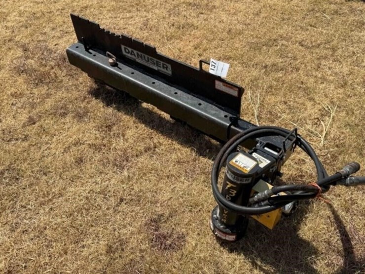 danseur-t3-skid-steer-driver-image-2