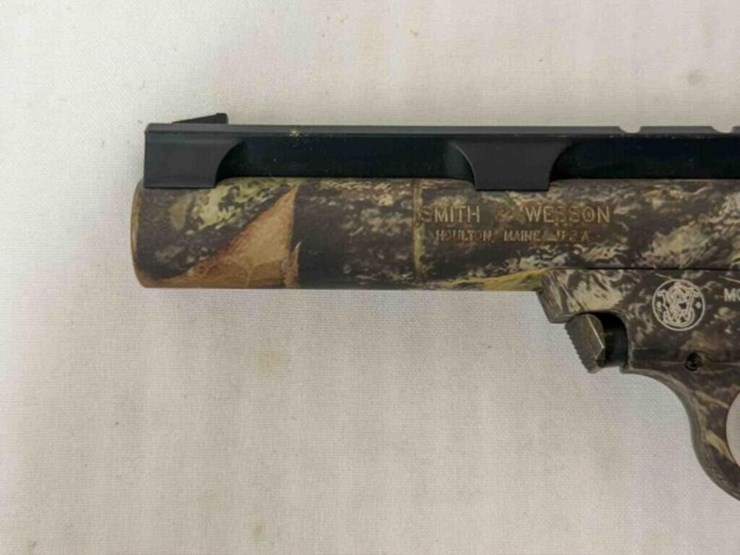 smith-&-wesson-model-22a-1-22lr-revolver-image-5