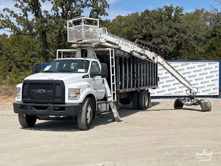 2017-ford-f750-image-1