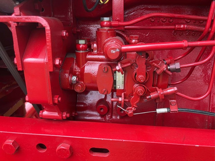 1970-farmall-544-hydro-diesel-row-crop-golden-demonstrator-image-32