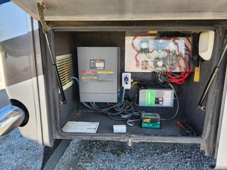 2006-allegro-bus-class-a-motorhome-400abus0d6j0072-image-82